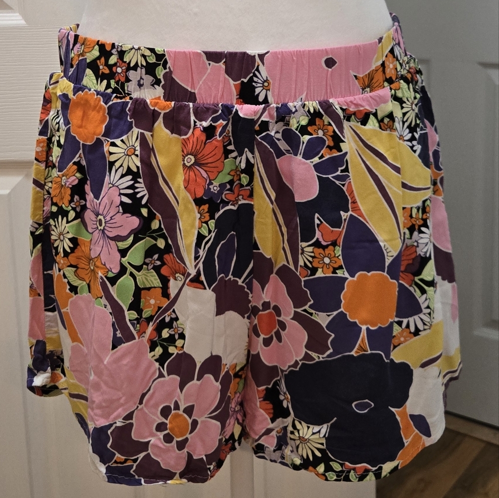 Ascot & Hart, Retro Floral Women's Sleep/Lounge Shorts - Multicolor, Size Med